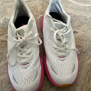Women’s Hoka shoes nevert worn brand new.  Fit like a 7.5-8.